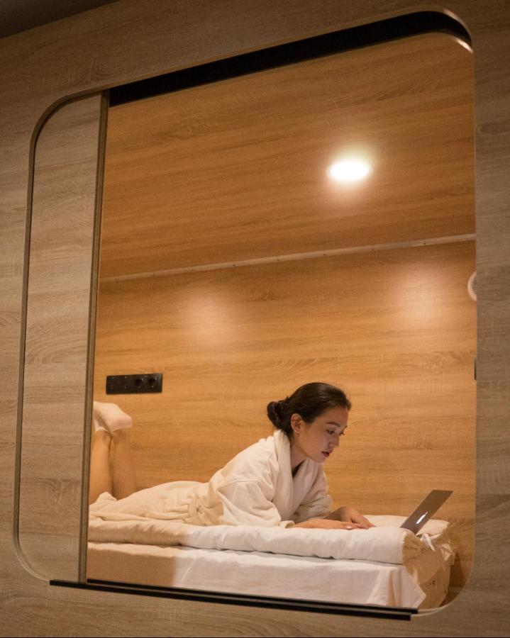 Iq Coworking Hotell Astana Exteriör bild